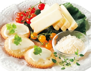 イタリアチーズの歴史と特徴 土産にパルメザンとモッツァレラはいかが