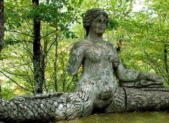 イタリア ボマルツォの怪物公園 上野樹里のやさすいｃｍのロケ地